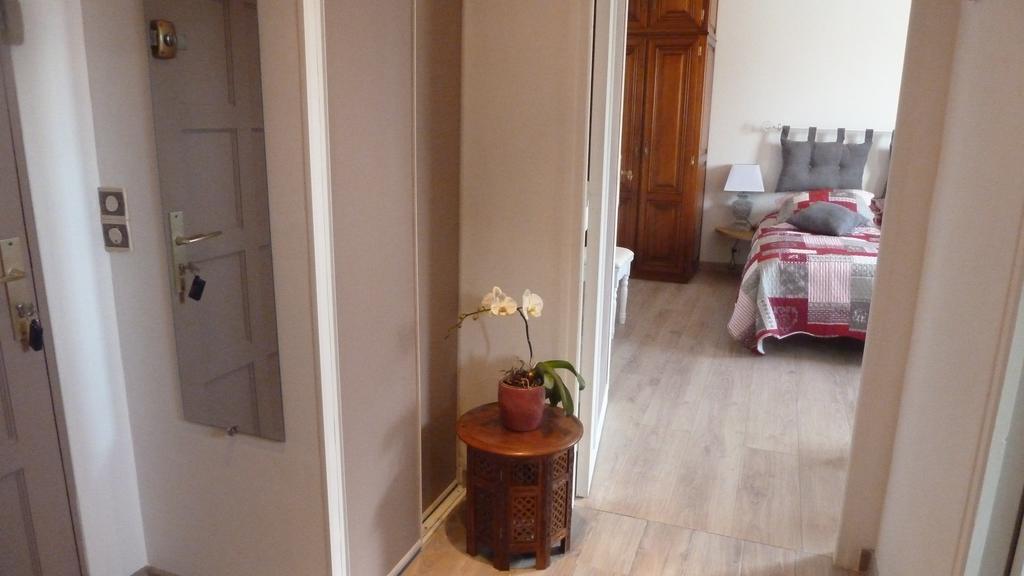 Hotel La Lezardiere La Colle-sur-Loup Zimmer foto