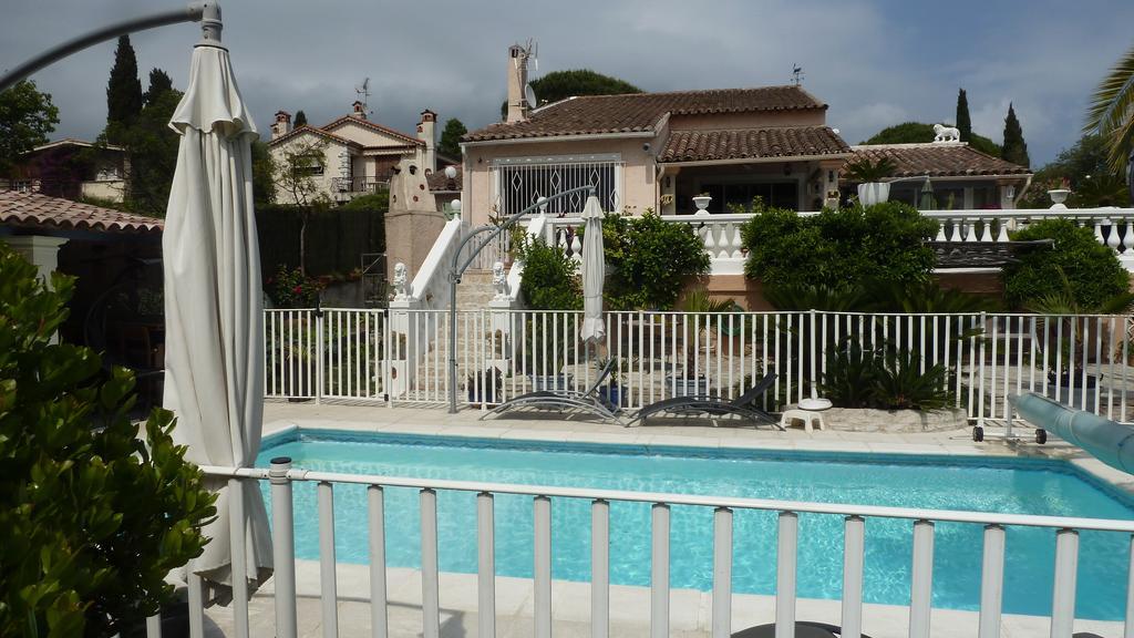 Hotel La Lezardiere La Colle-sur-Loup Exterior foto