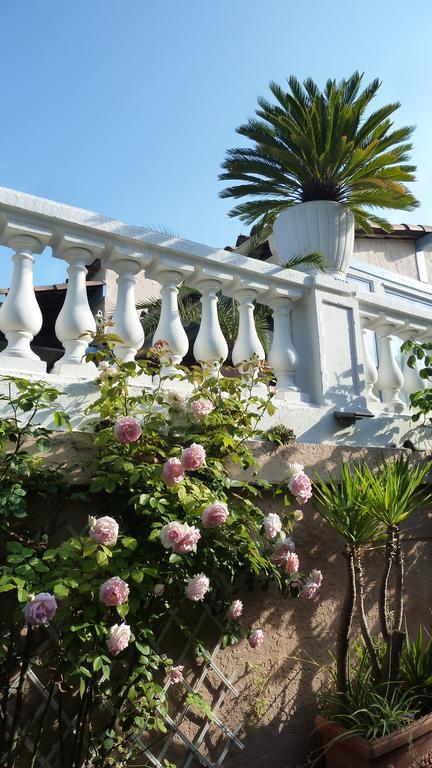 Hotel La Lezardiere La Colle-sur-Loup Exterior foto